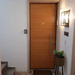 Jaffa Getaway Sea Front, Luxury Duplex, Port & Old City 2M Walk