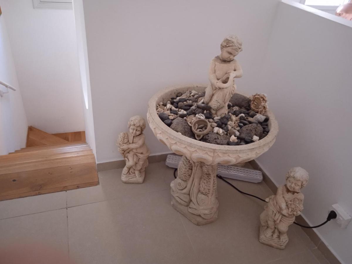 Jaffa Getaway Sea Front, Luxury Duplex, Port & Old 2m Walk Apartment *