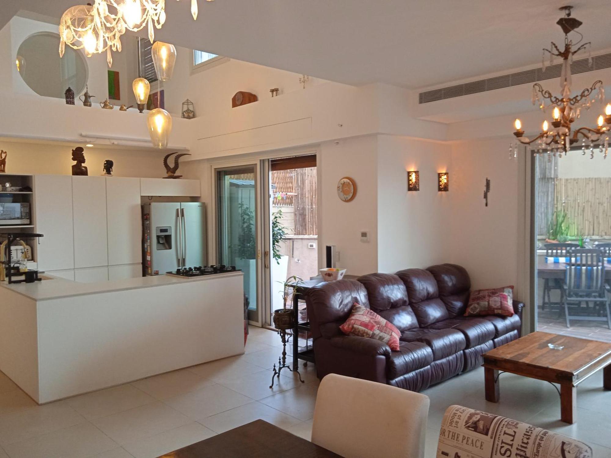 Apartment Jaffa Getaway Sea Front, Luxury Duplex, Port & Old 2m Walk *